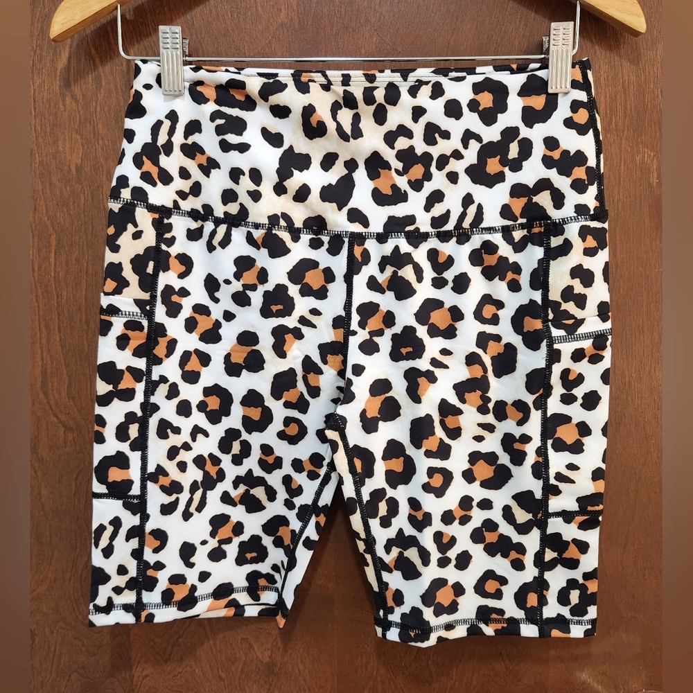 Exercise Shorts - Picture 1 of 3
